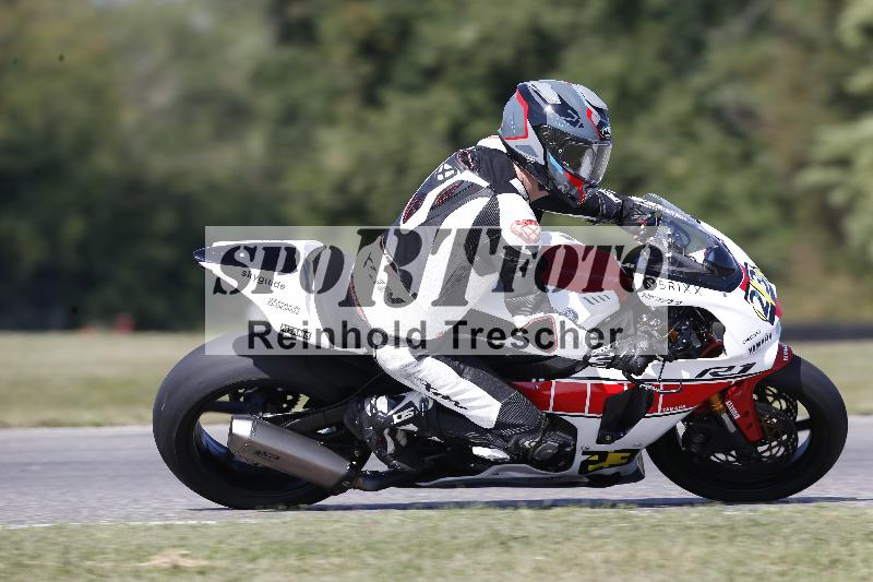 Archiv-2025/49 26.08.2025 Cornu Master School ADR/gruen-vert/23